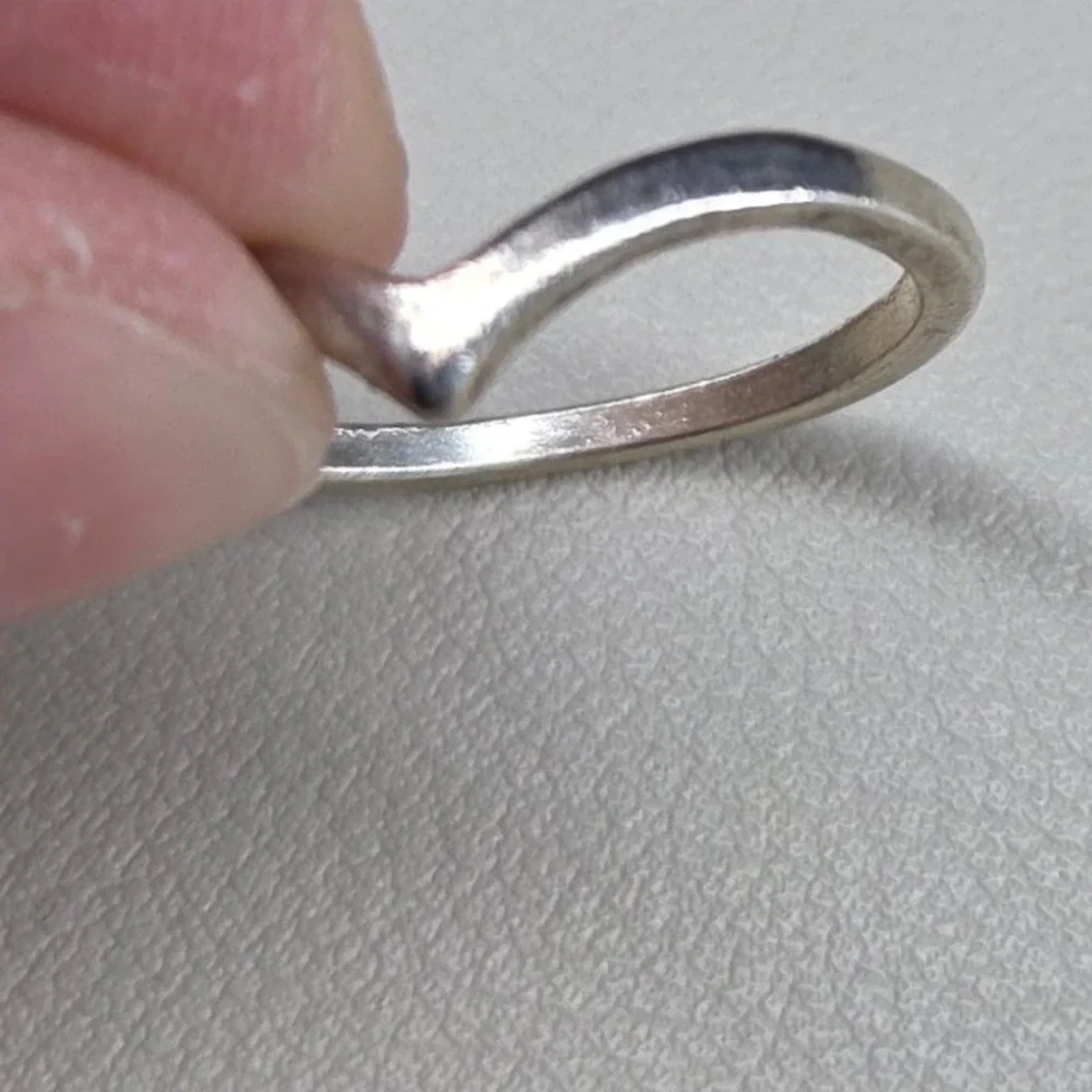 Silver Tone Deep Wishbone V Shape Chevron Stacking Ring Size 8 Whimsy‎ Goth